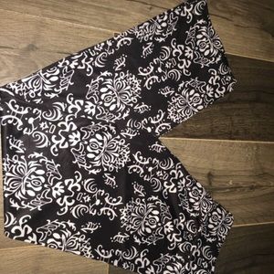 Elastic dressy pants